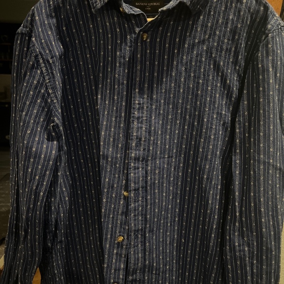 Men’s linen untucked fit dress shirt - Picture 1 of 2